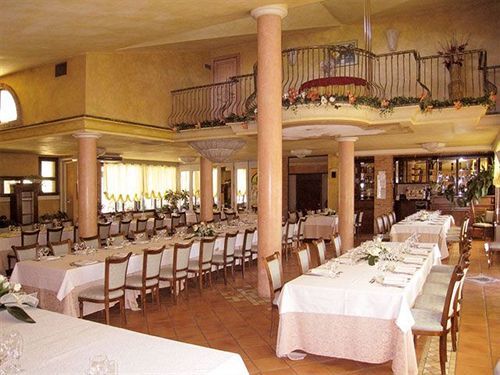 Il Chiostro 3* Oppeano